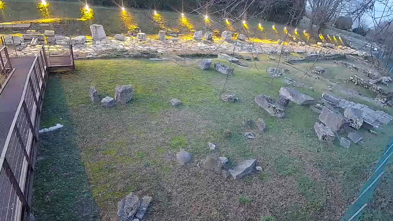 Akvileja – Decumano di Aratria Galla