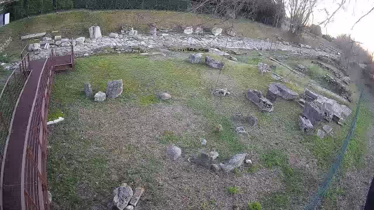 Akvileja – Decumano di Aratria Galla