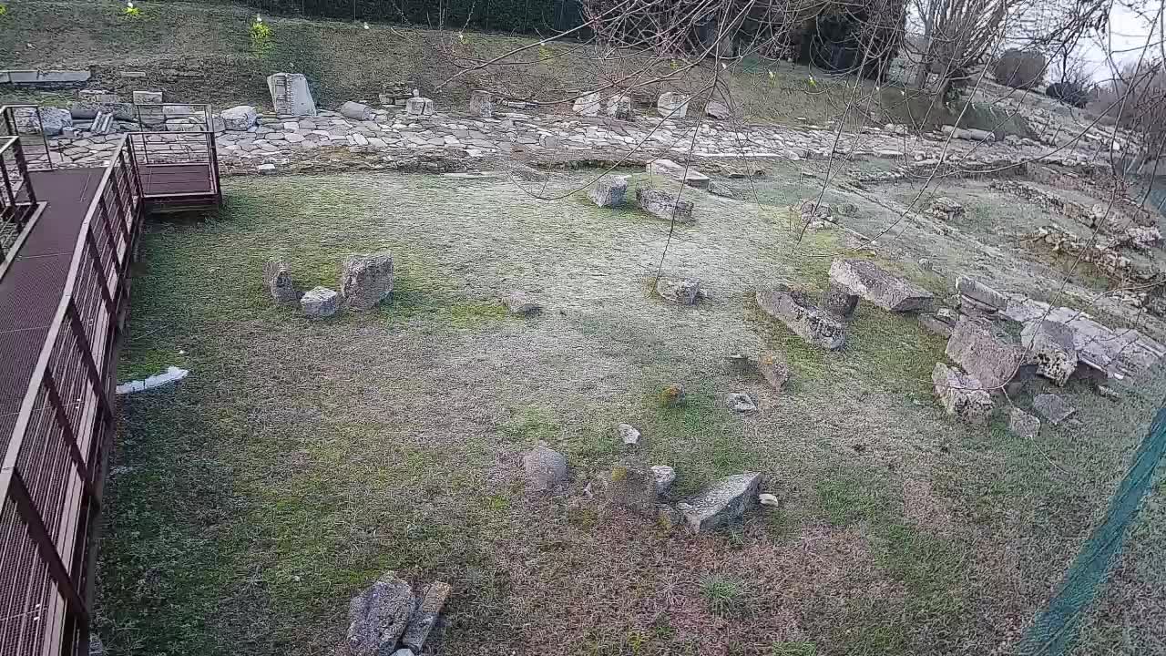 Akvileja – Decumano di Aratria Galla