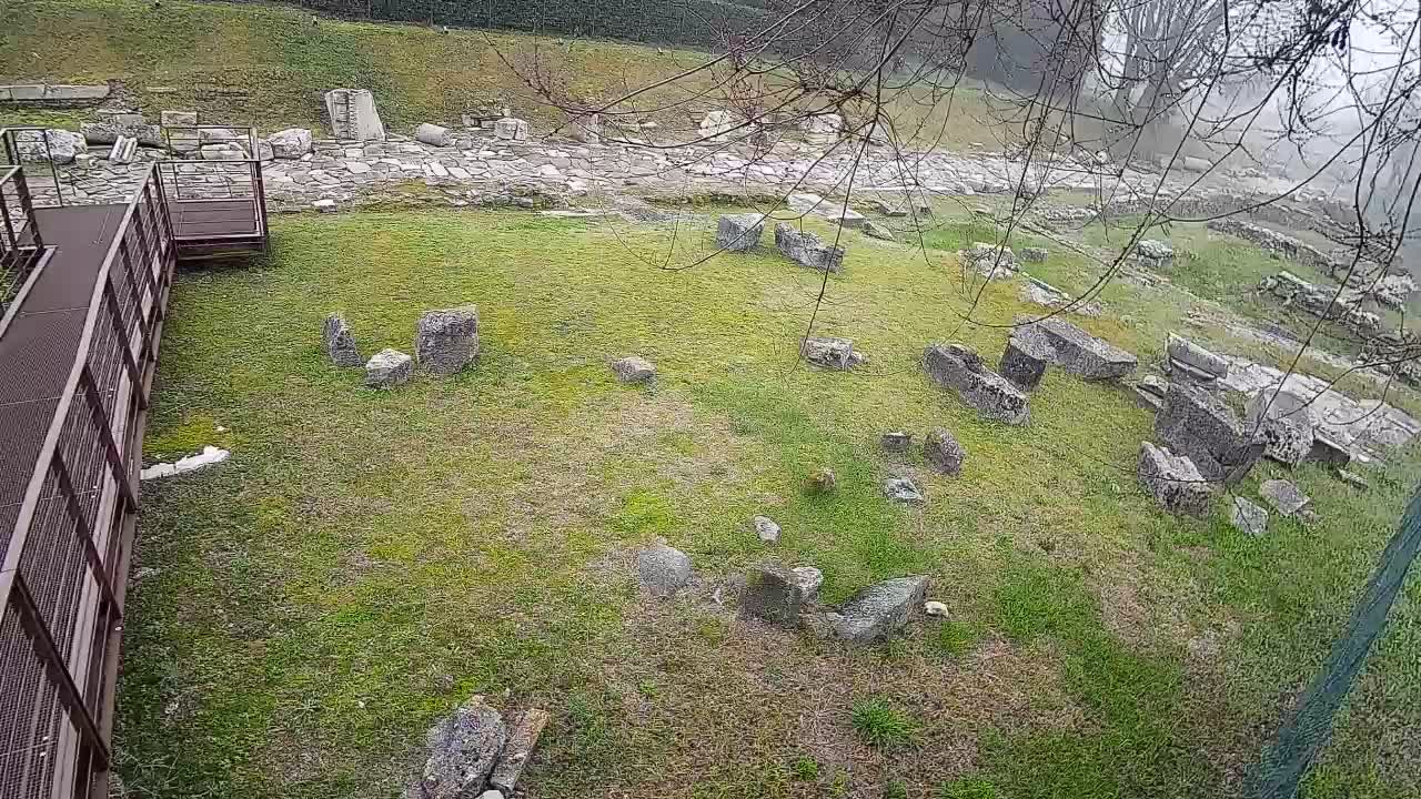 Akvileja – Decumano di Aratria Galla