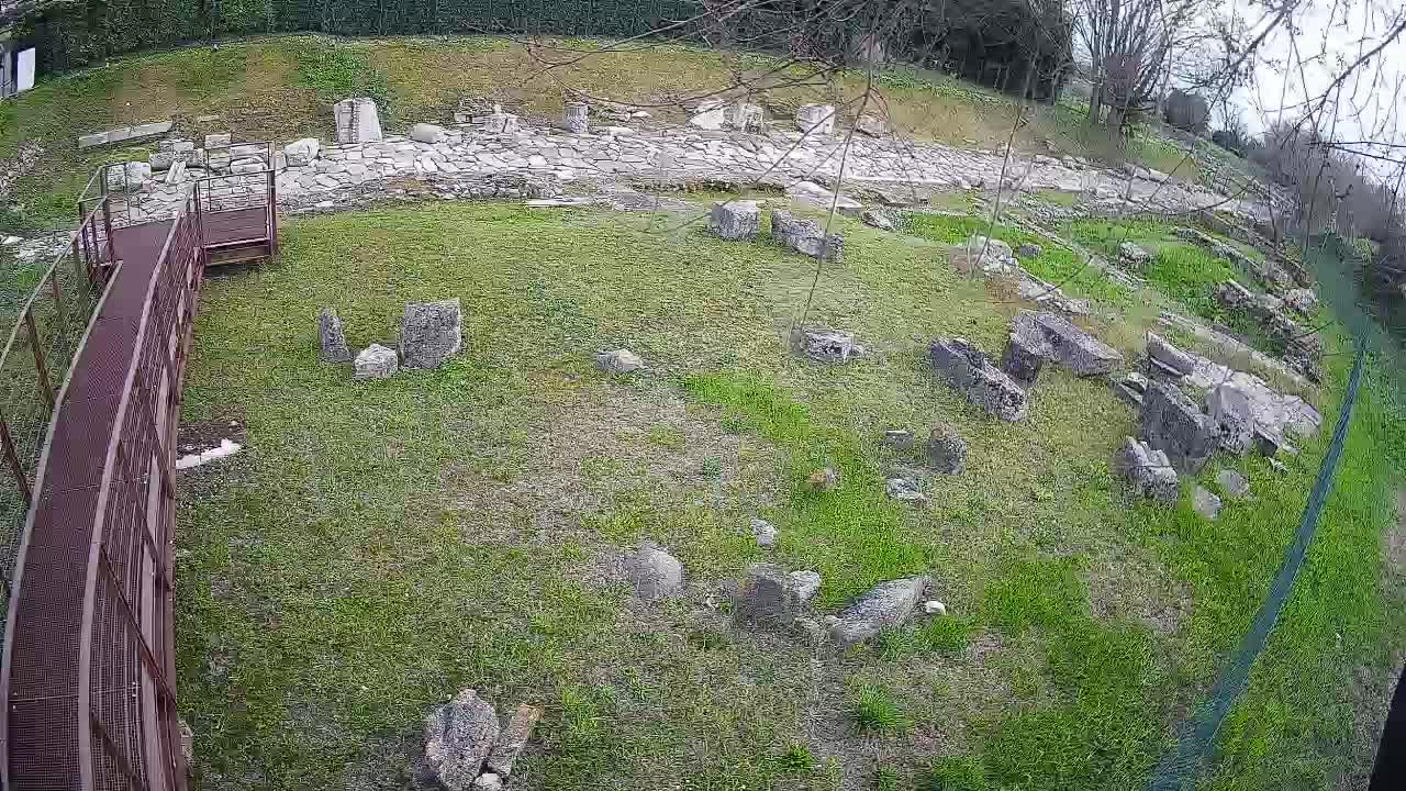 Akvileja – Decumano di Aratria Galla