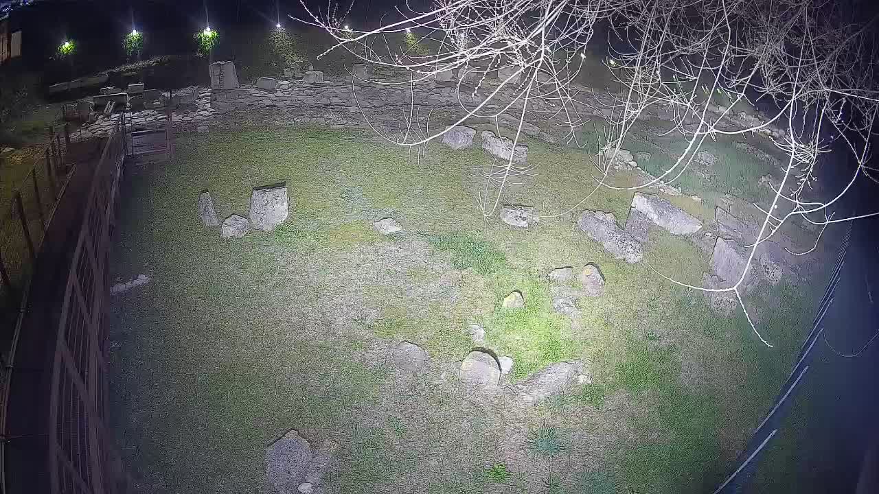 Akvileja – Decumano di Aratria Galla