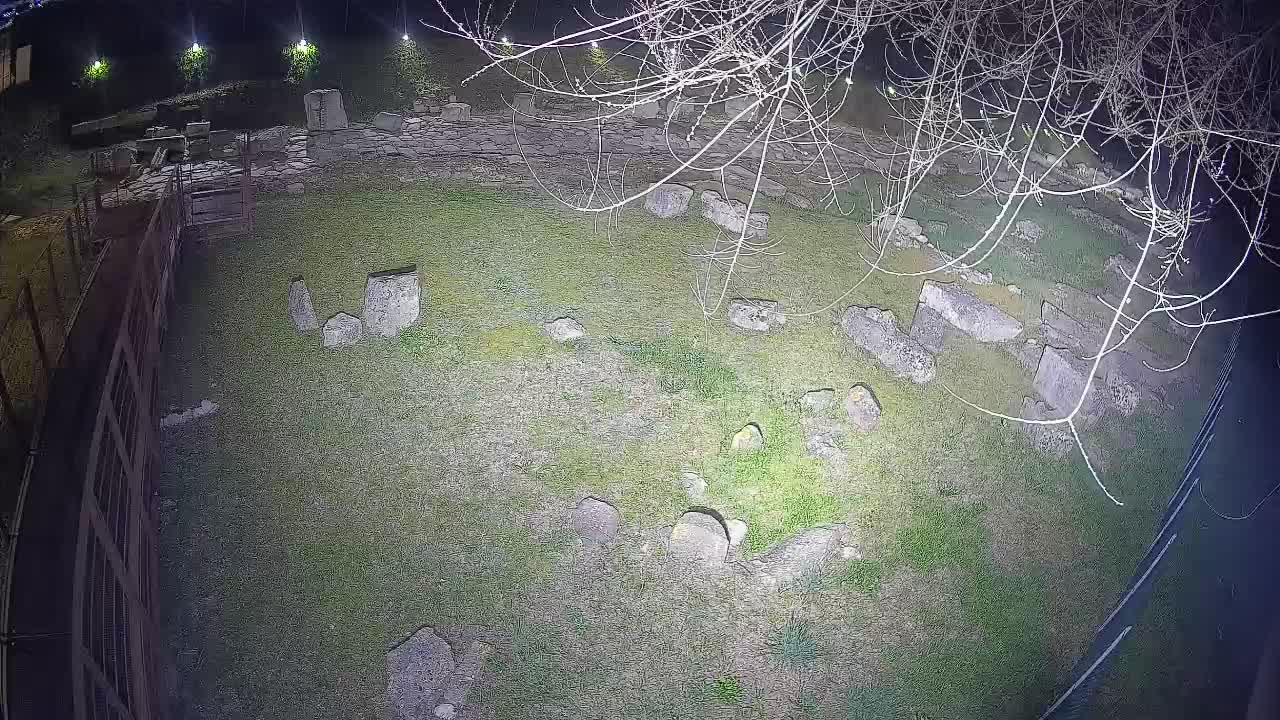 Akvileja – Decumano di Aratria Galla