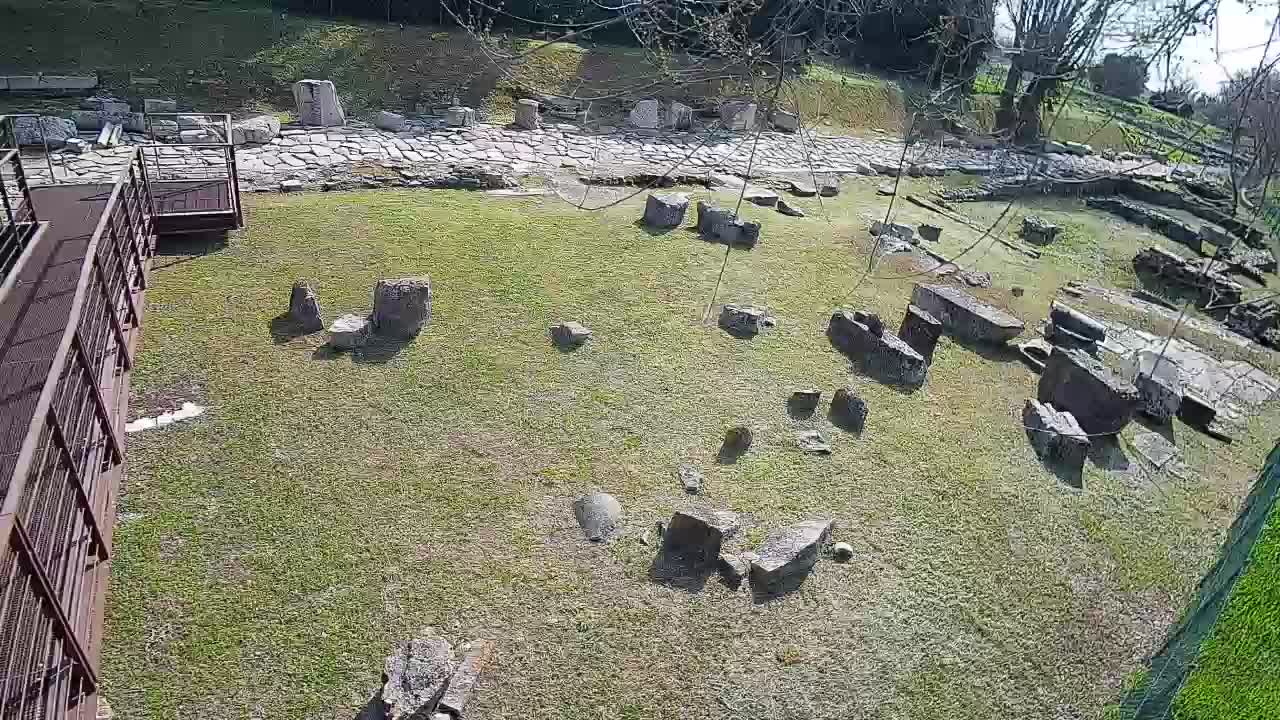 Akvileja – Decumano di Aratria Galla