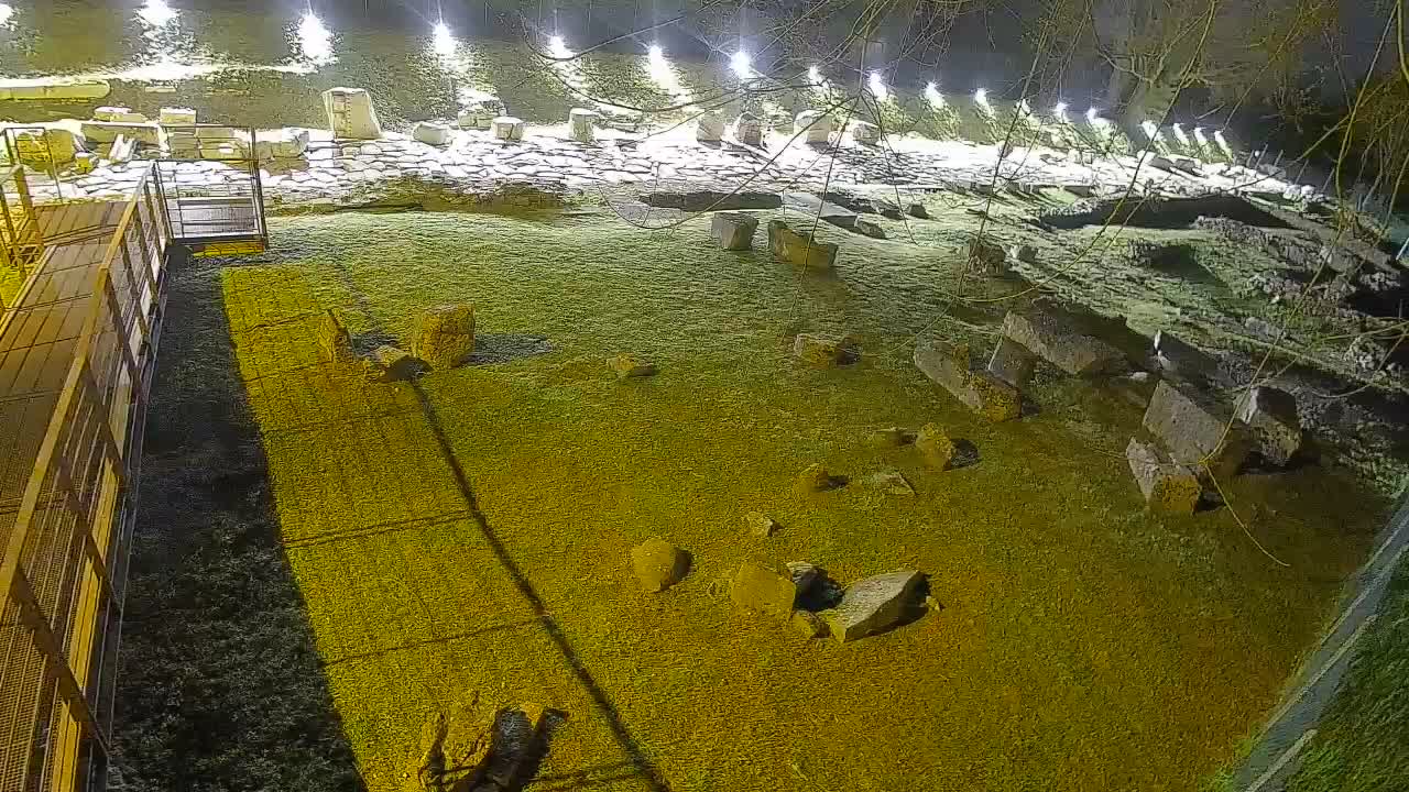 Akvileja – Decumano di Aratria Galla