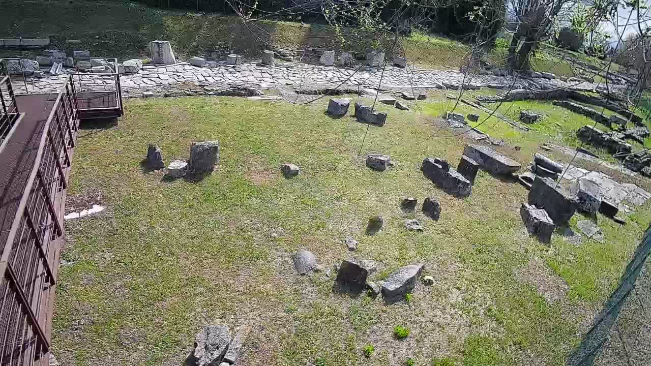 Akvileja – Decumano di Aratria Galla