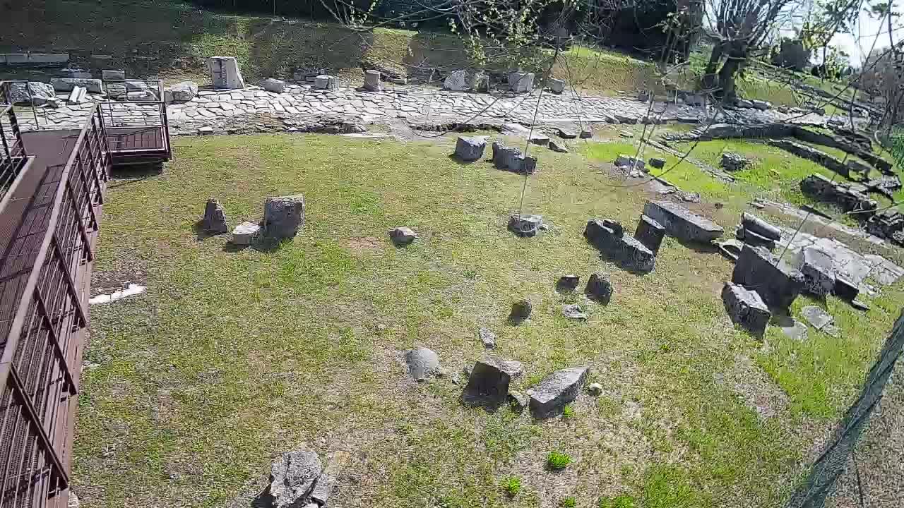 Akvileja – Decumano di Aratria Galla