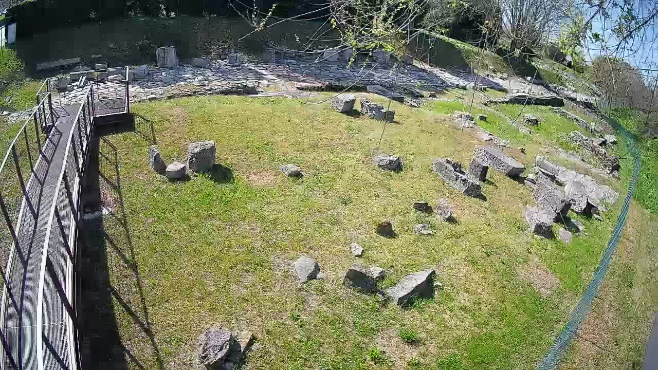 Akvileja – Decumano di Aratria Galla