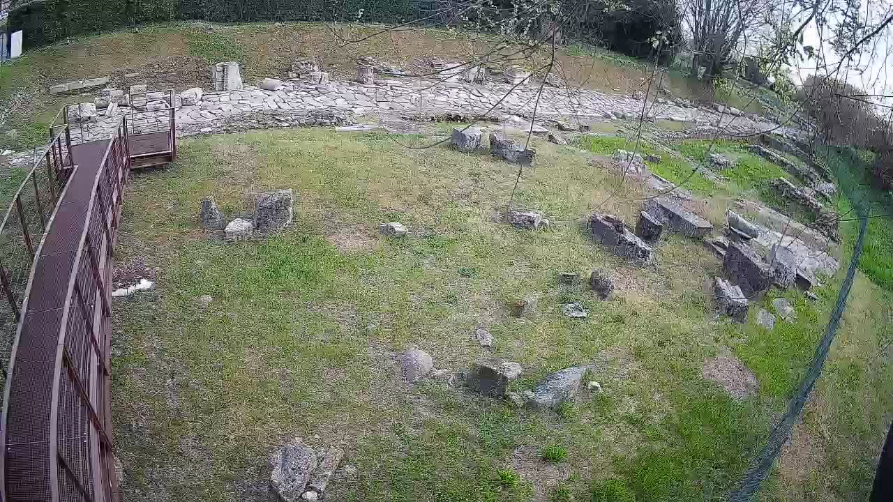 Akvileja – Decumano di Aratria Galla