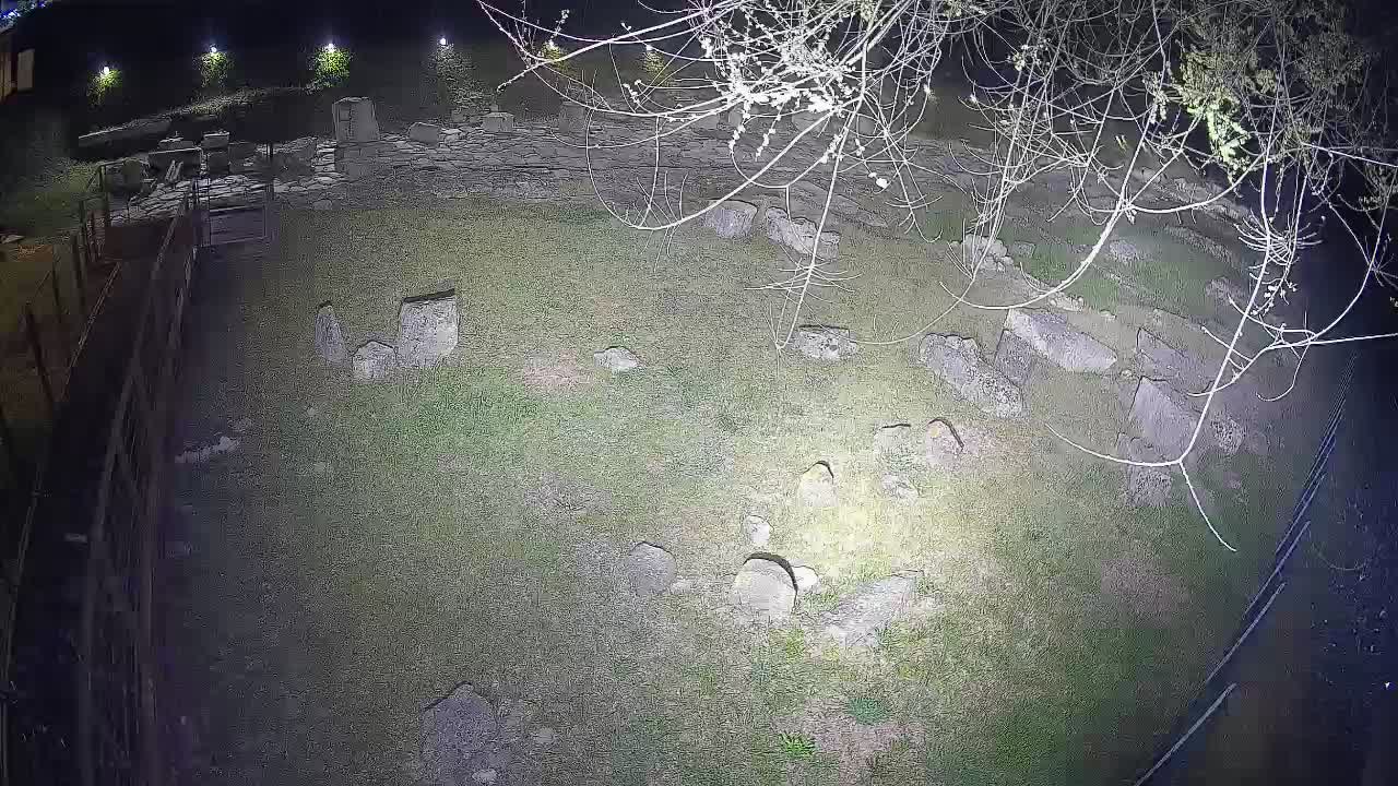 Akvileja – Decumano di Aratria Galla