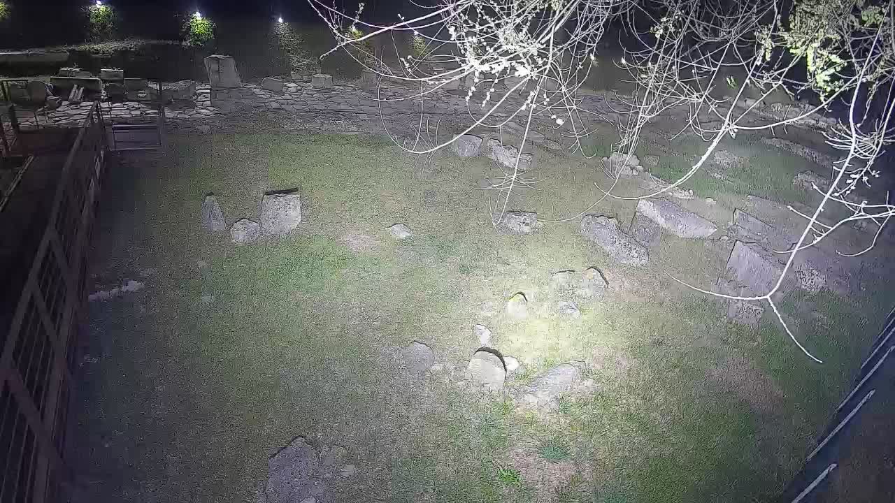 Akvileja – Decumano di Aratria Galla