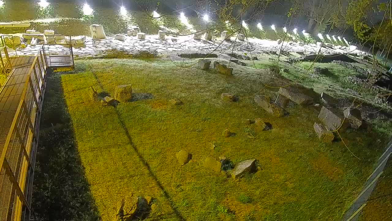 Akvileja – Decumano di Aratria Galla