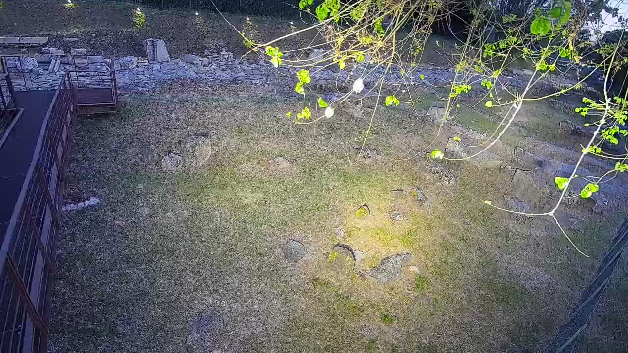 Akvileja – Decumano di Aratria Galla