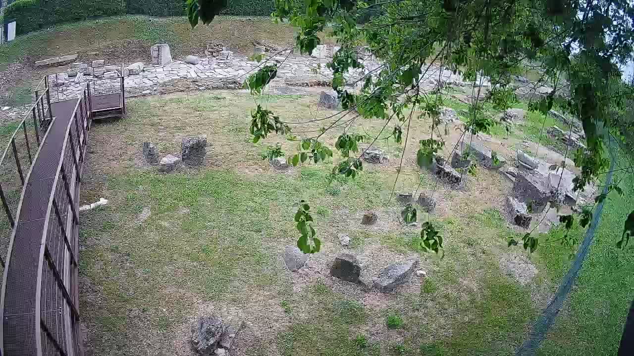 Akvileja – Decumano di Aratria Galla