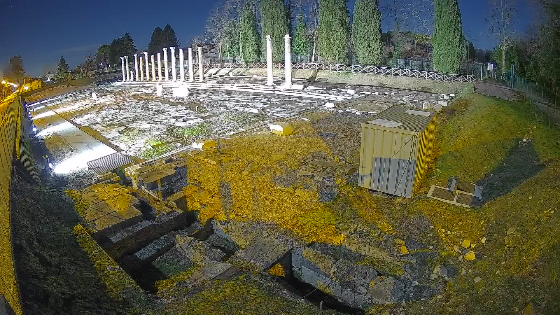 Spletna kamera Rimski forum Oglej – Pogled v živo na antično središče