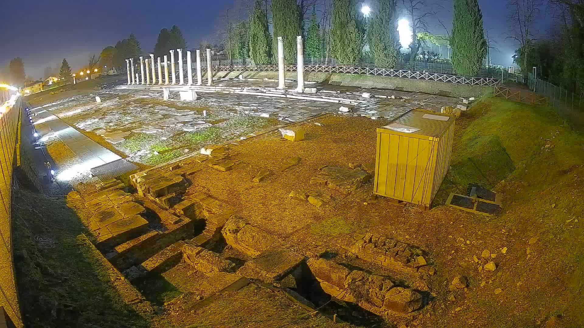 Spletna kamera Rimski forum Oglej – Pogled v živo na antično središče