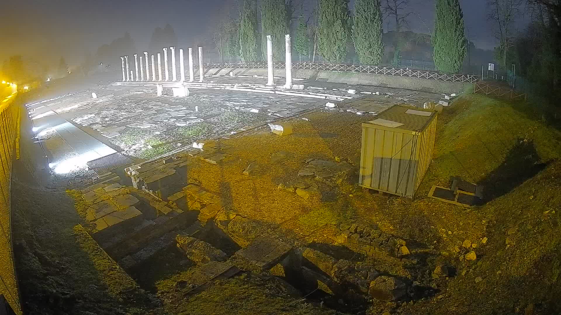 Spletna kamera Rimski forum Oglej – Pogled v živo na antično središče