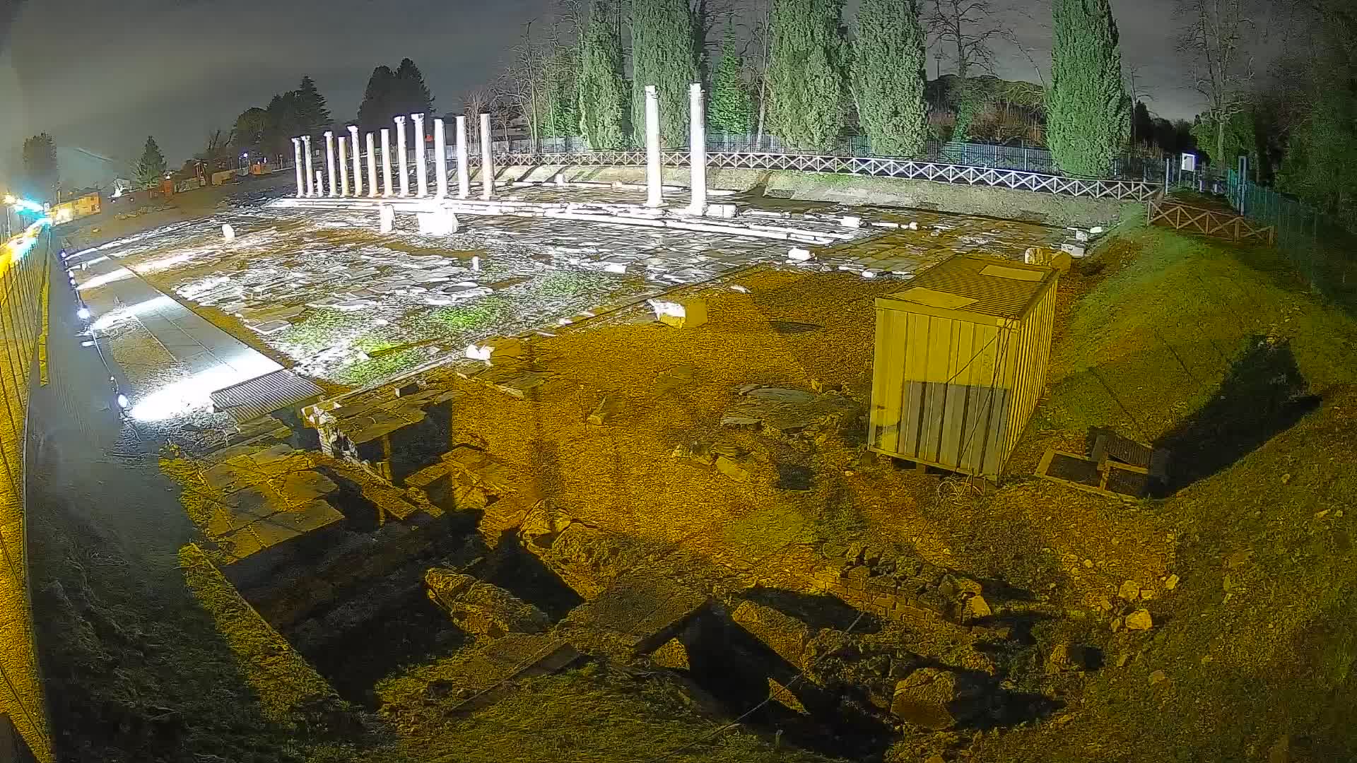 Spletna kamera Rimski forum Oglej – Pogled v živo na antično središče