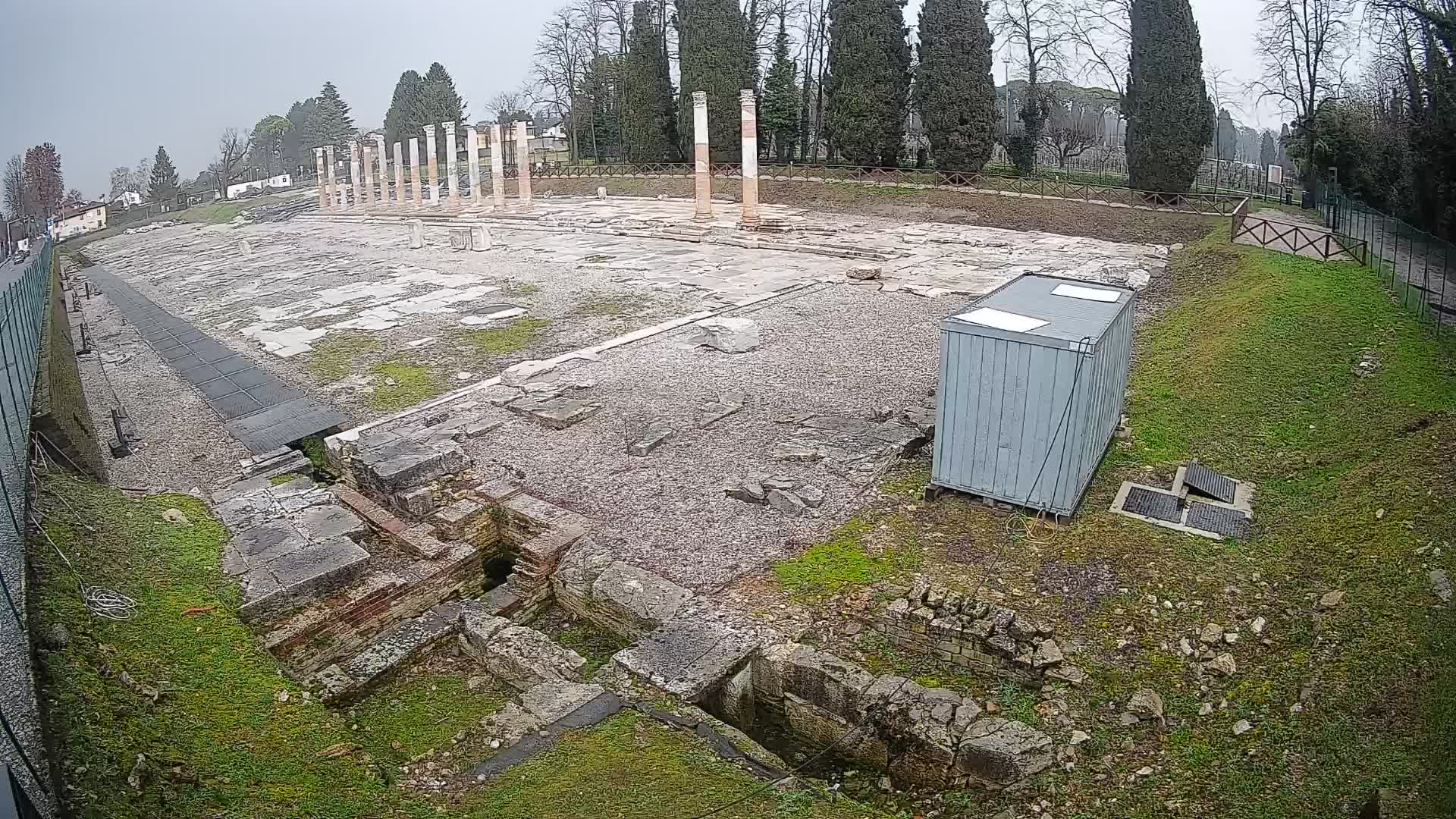 Spletna kamera Rimski forum Oglej – Pogled v živo na antično središče