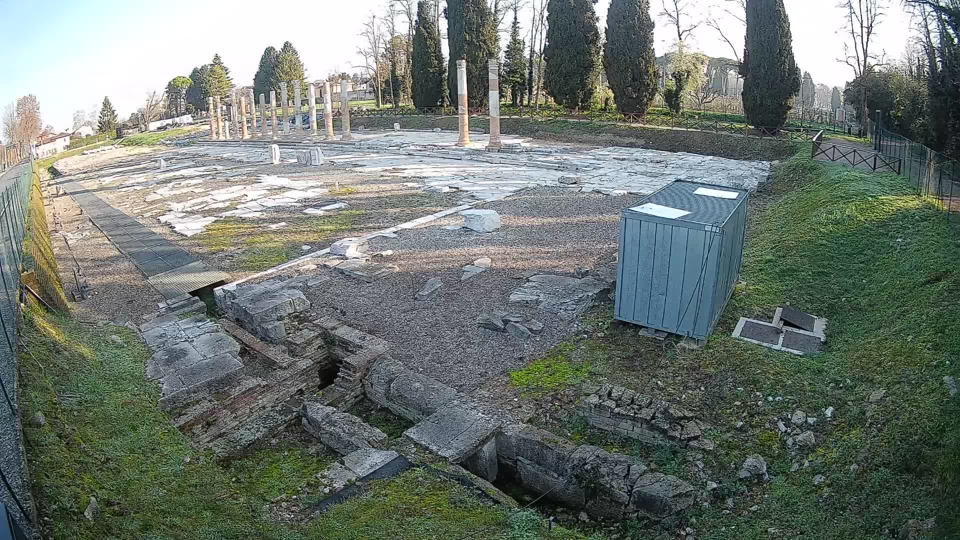 Web kamera Forum Akvileje – Pogled uživo na rimski forum