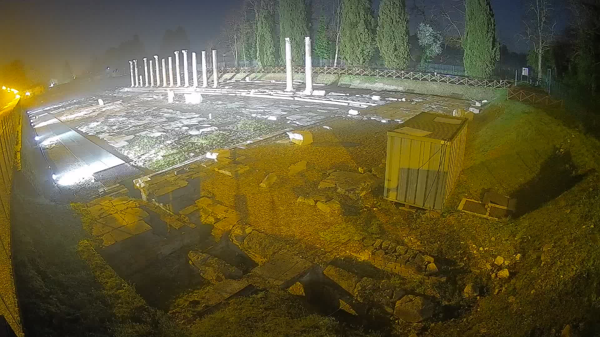 Spletna kamera Rimski forum Oglej – Pogled v živo na antično središče