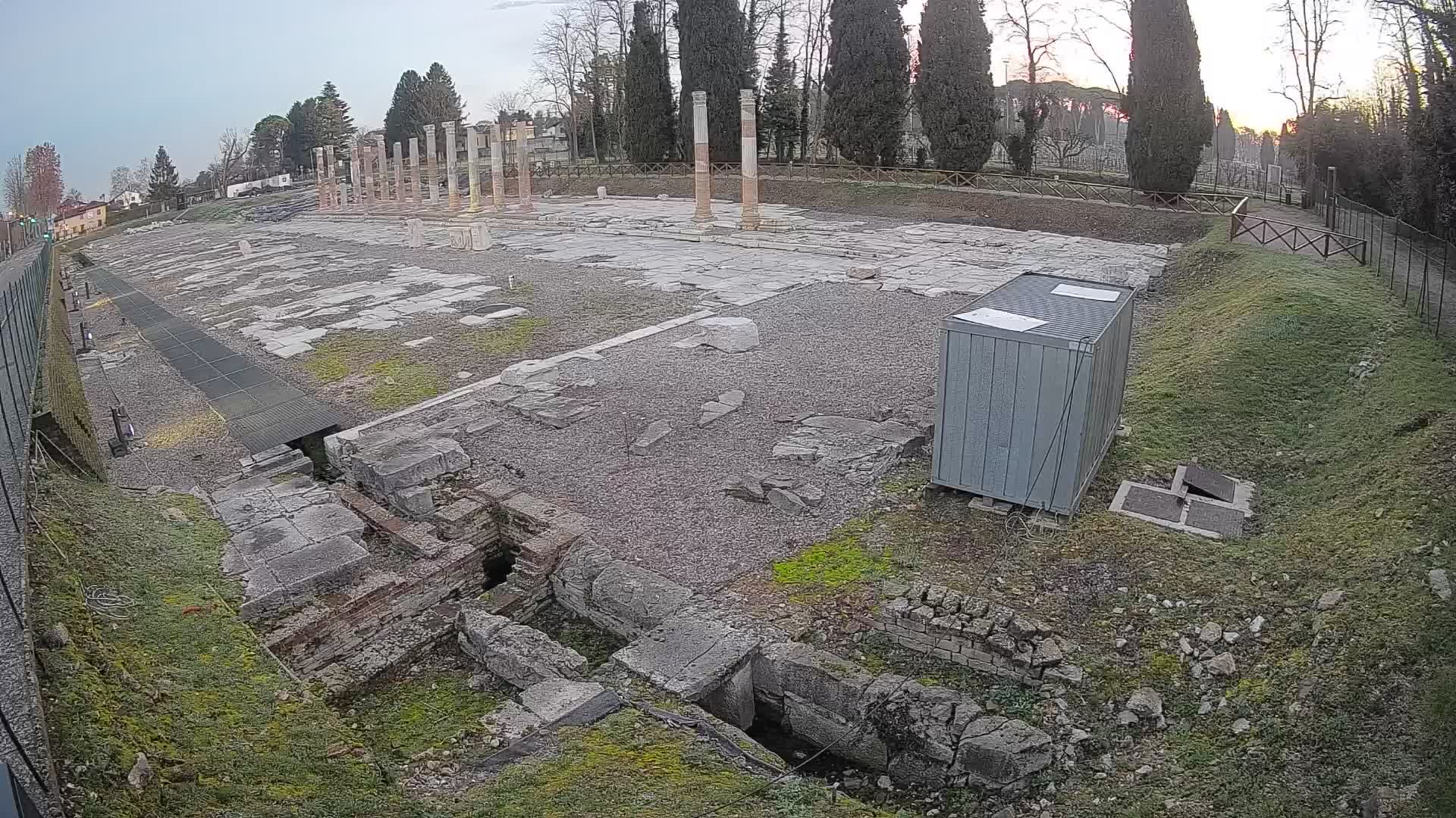 Web kamera Forum Akvileje – Pogled uživo na rimski forum