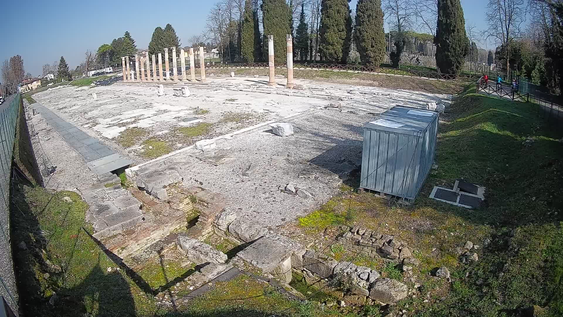 Spletna kamera Rimski forum Oglej – Pogled v živo na antično središče