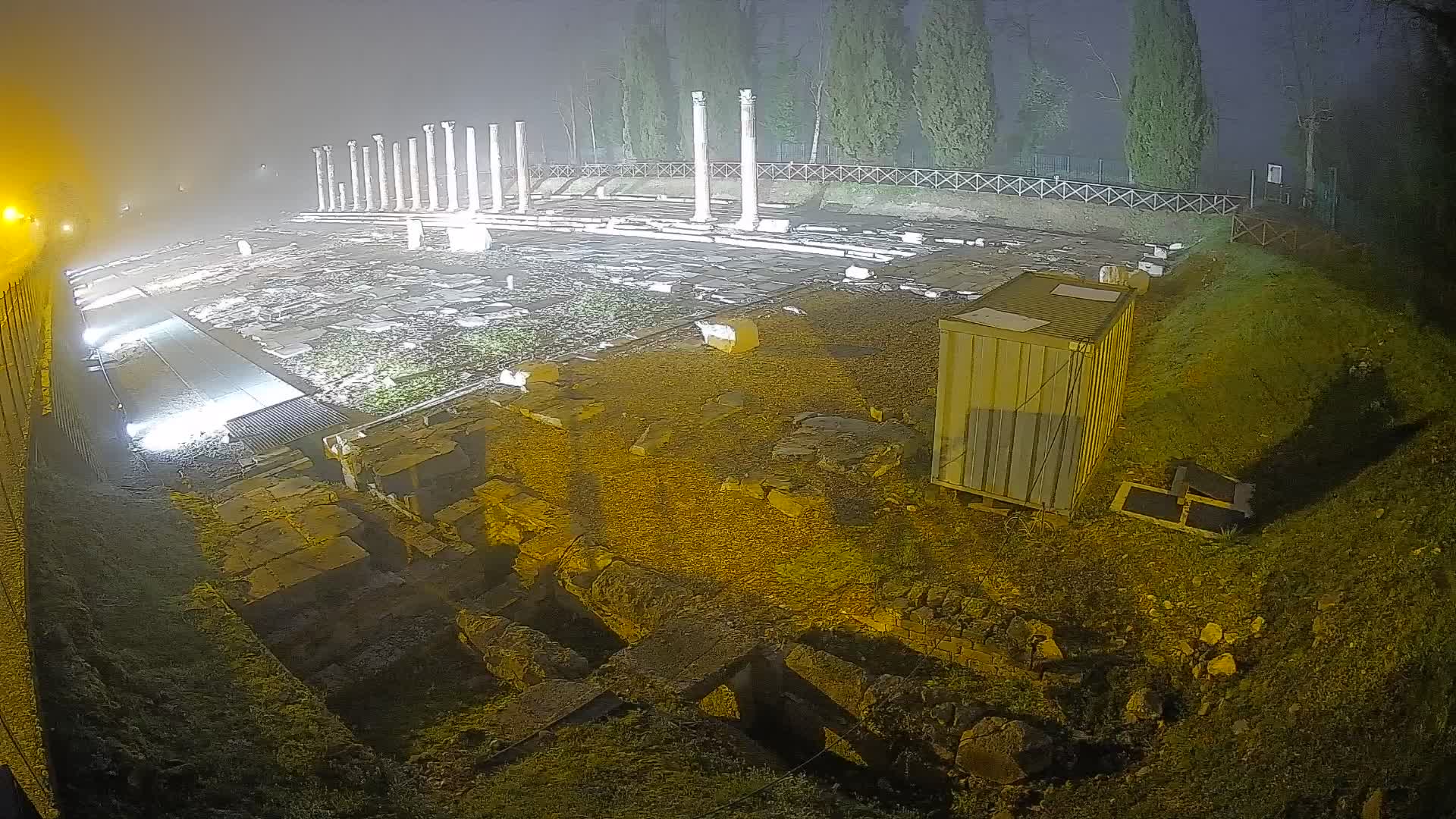 Spletna kamera Rimski forum Oglej – Pogled v živo na antično središče