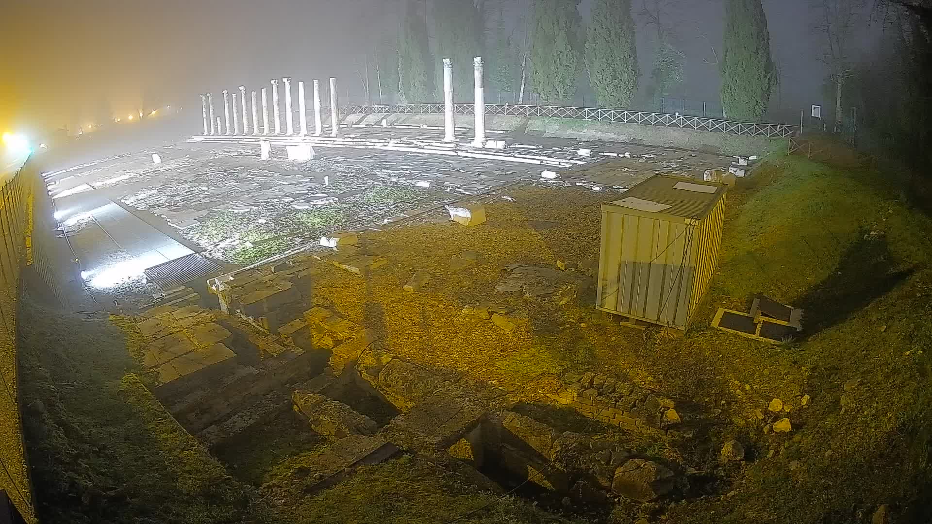 Spletna kamera Rimski forum Oglej – Pogled v živo na antično središče