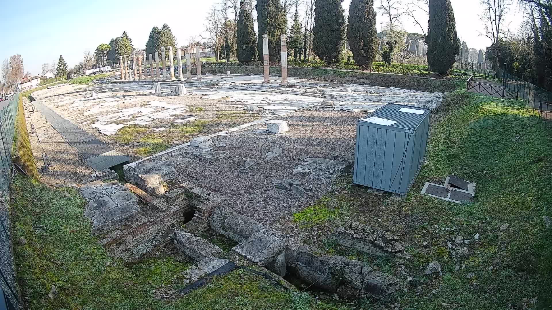 Web kamera Forum Akvileje – Pogled uživo na rimski forum