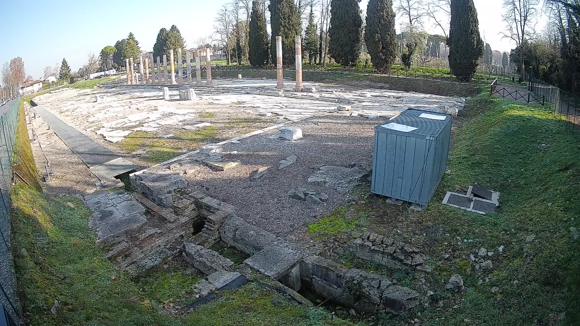 Web kamera Forum Akvileje – Pogled uživo na rimski forum