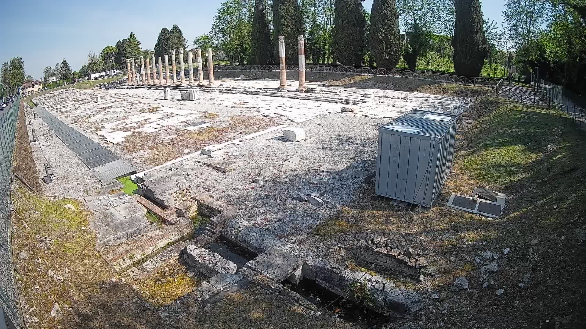 Web kamera Forum Akvileje – Pogled uživo na rimski forum