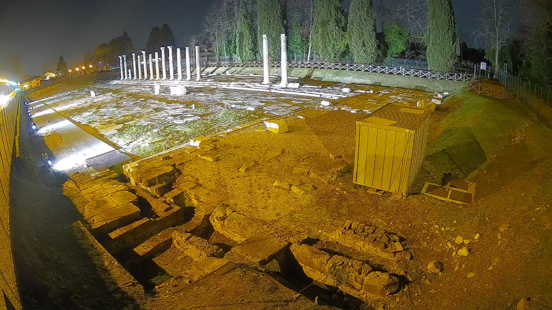 Spletna kamera Rimski forum Oglej – Pogled v živo na antično središče