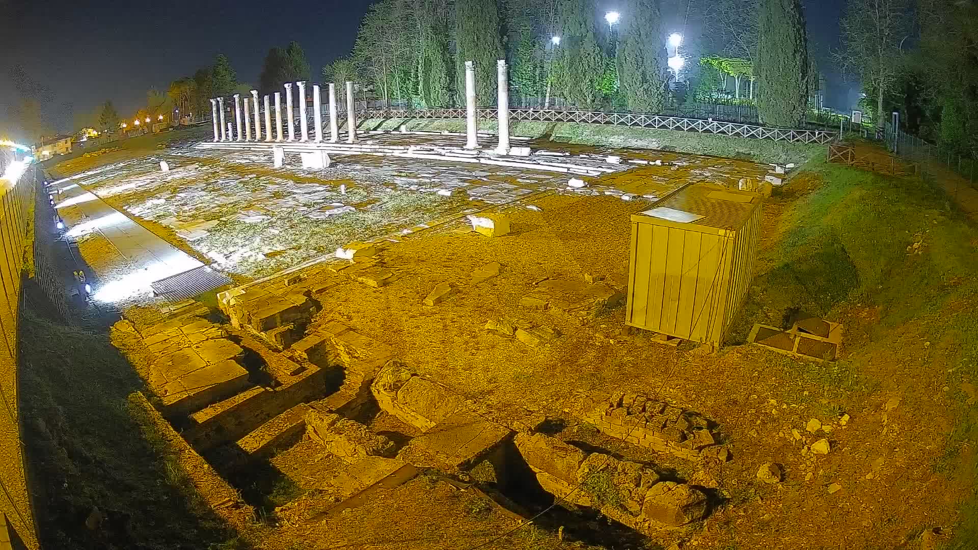 Spletna kamera Rimski forum Oglej – Pogled v živo na antično središče