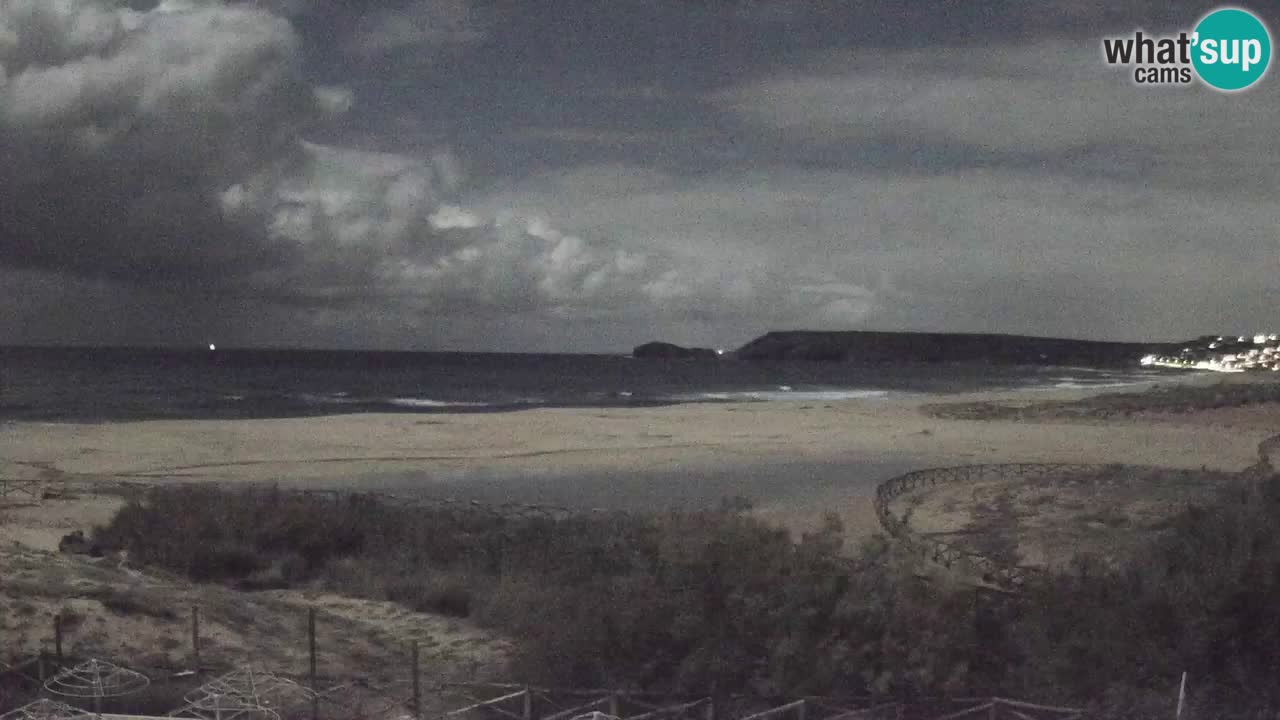 Web kamera Torre dei Corsari – Pogled uživo na plažu s Punta Usai