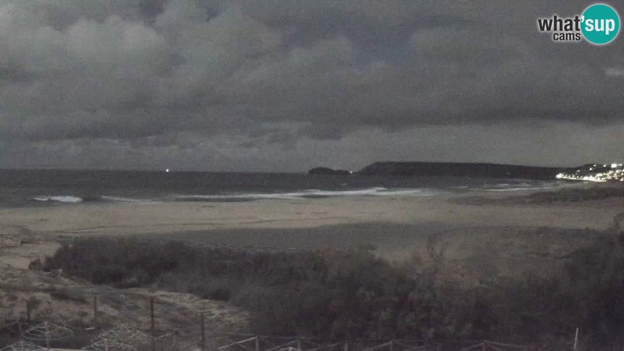 Spletna kamera Torre dei Corsari – Pogled v živo na plažo s Punta Usai