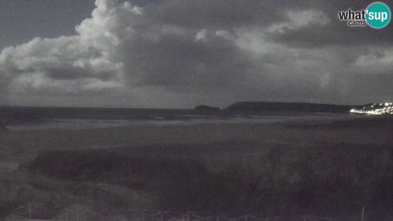 Web kamera Torre dei Corsari – Pogled uživo na plažu s Punta Usai