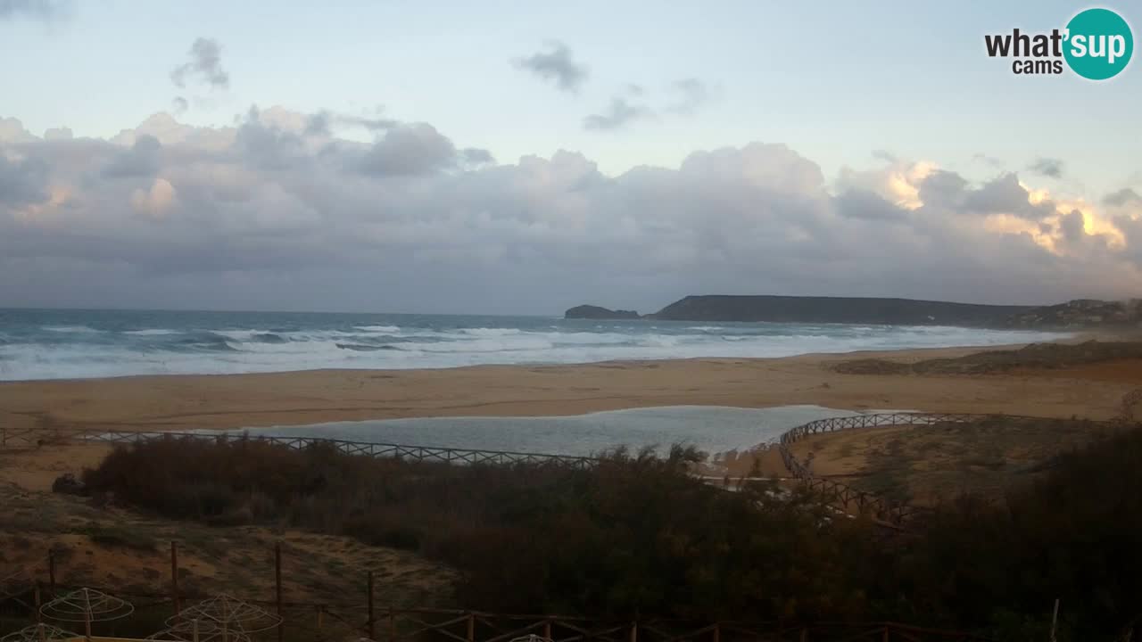 Web kamera Torre dei Corsari – Pogled uživo na plažu s Punta Usai