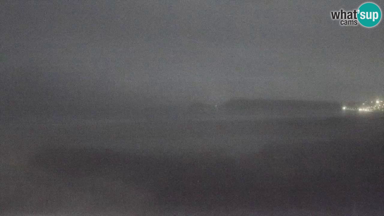 Spletna kamera Torre dei Corsari – Pogled v živo na plažo s Punta Usai