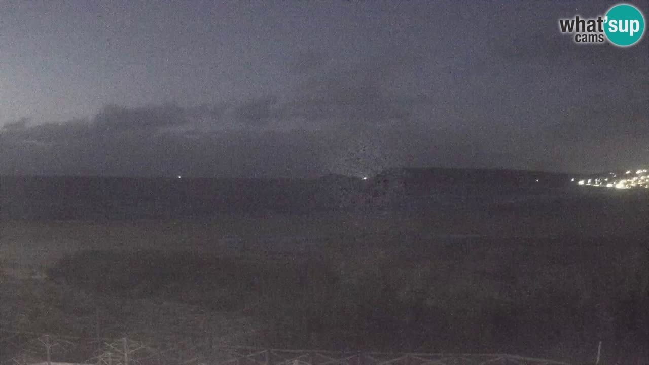 Webcam Torre dei Corsari – Vista live sulla spiaggia da Punta Usai