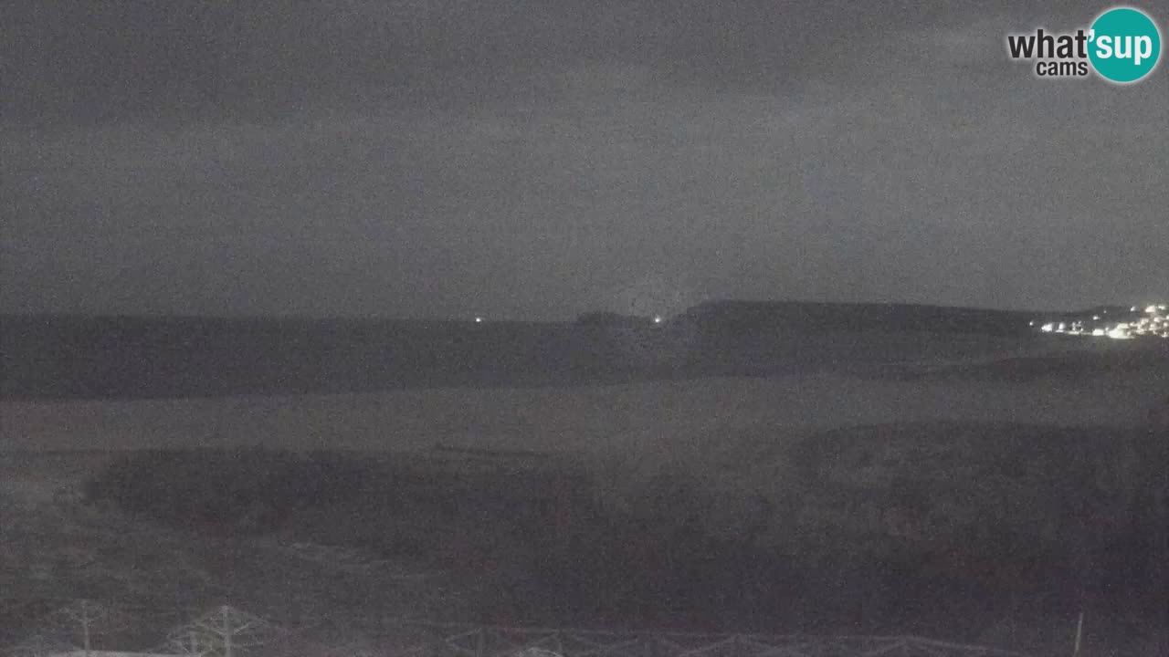 Web kamera Torre dei Corsari – Pogled uživo na plažu s Punta Usai