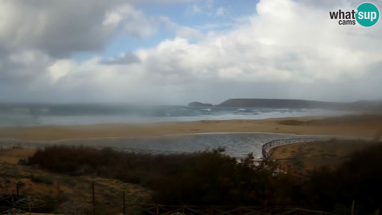 Web kamera Torre dei Corsari – Pogled uživo na plažu s Punta Usai