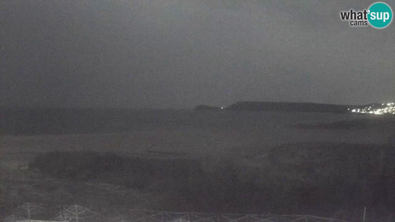 Spletna kamera Torre dei Corsari – Pogled v živo na plažo s Punta Usai