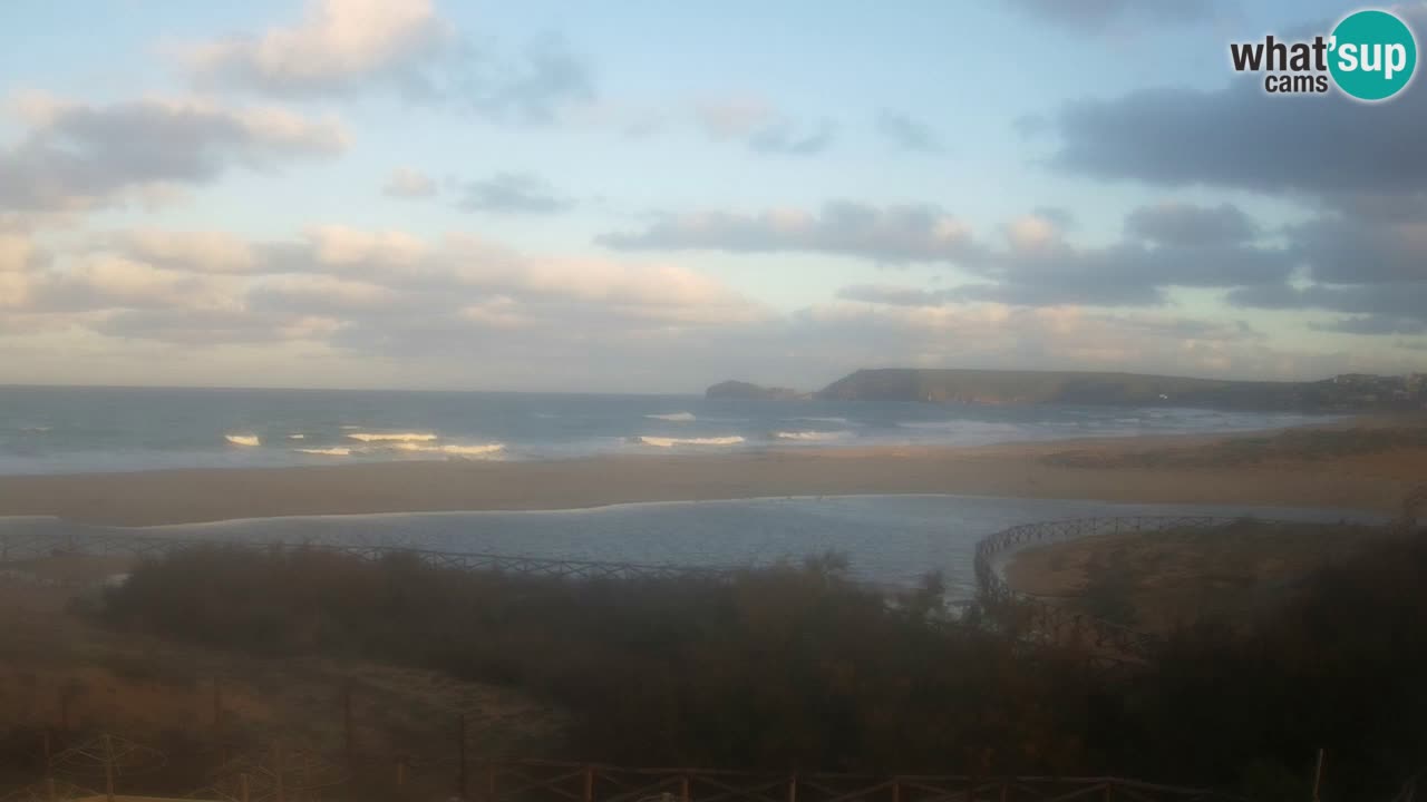 Spletna kamera Torre dei Corsari – Pogled v živo na plažo s Punta Usai