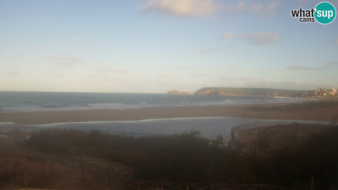 Web kamera Torre dei Corsari – Pogled uživo na plažu s Punta Usai