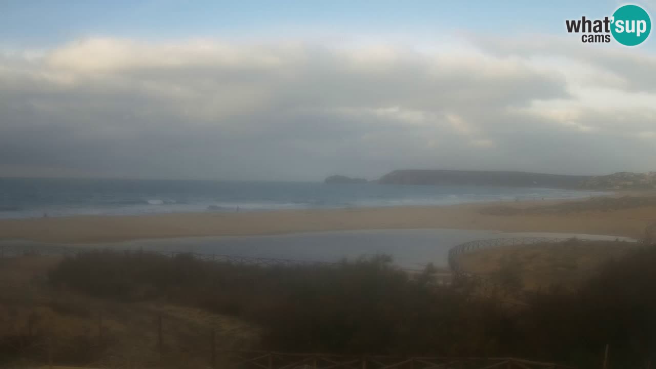 Web kamera Torre dei Corsari – Pogled uživo na plažu s Punta Usai