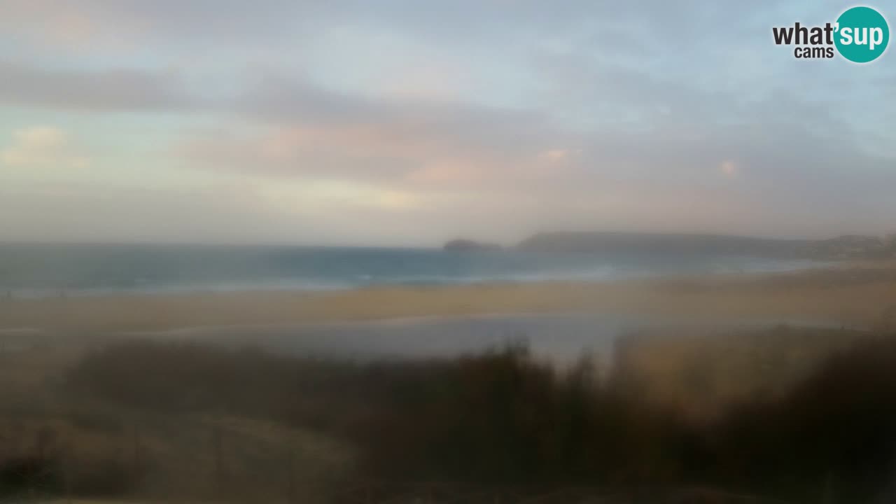 Spletna kamera Torre dei Corsari – Pogled v živo na plažo s Punta Usai