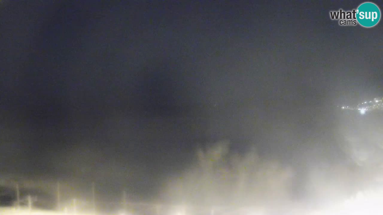 Spletna kamera Torre dei Corsari – Pogled v živo na plažo s Punta Usai