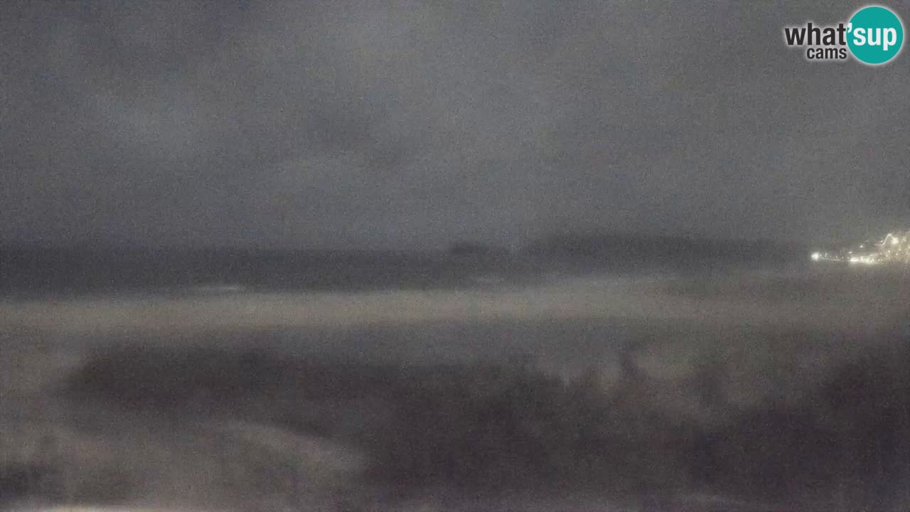 Spletna kamera Torre dei Corsari – Pogled v živo na plažo s Punta Usai