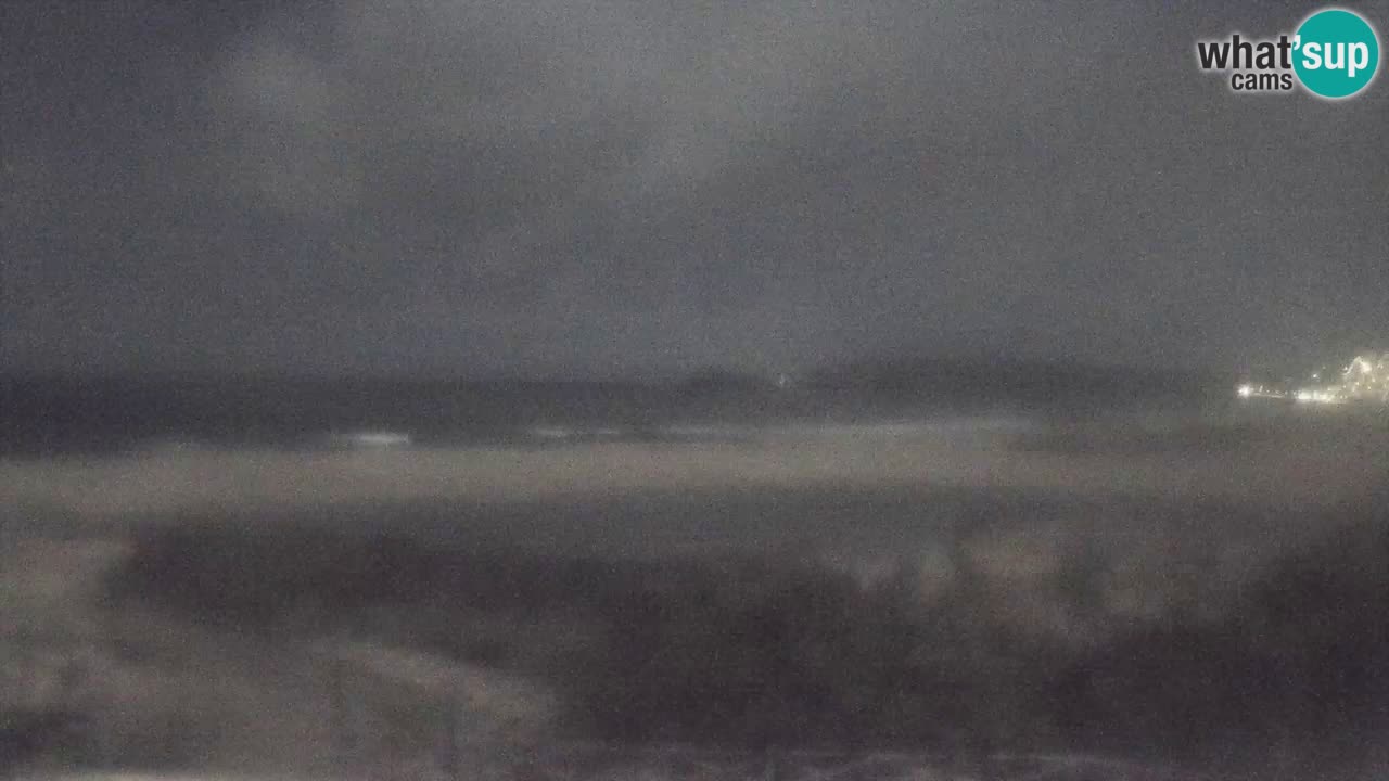 Spletna kamera Torre dei Corsari – Pogled v živo na plažo s Punta Usai